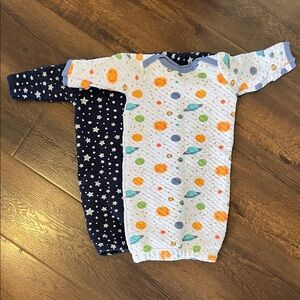 Two Pack Quilted Baby Sleep Sacks with Star and Planet Patterns Size 0-6 months